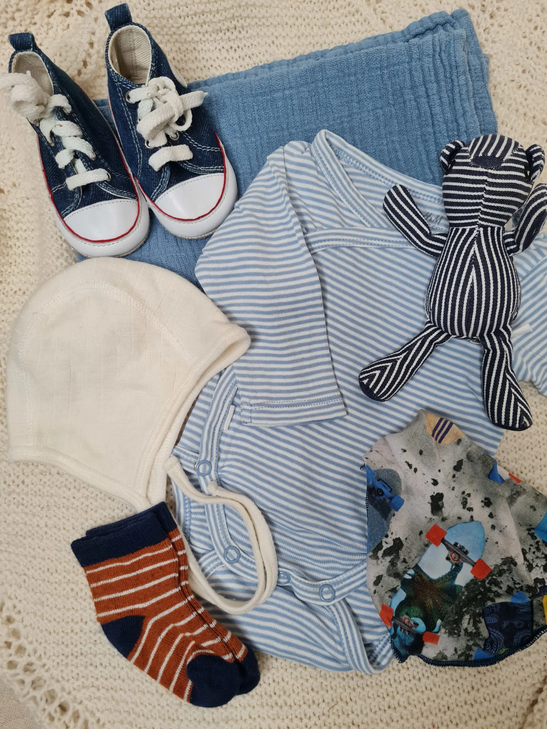 Ungbarnapakki - Image 2