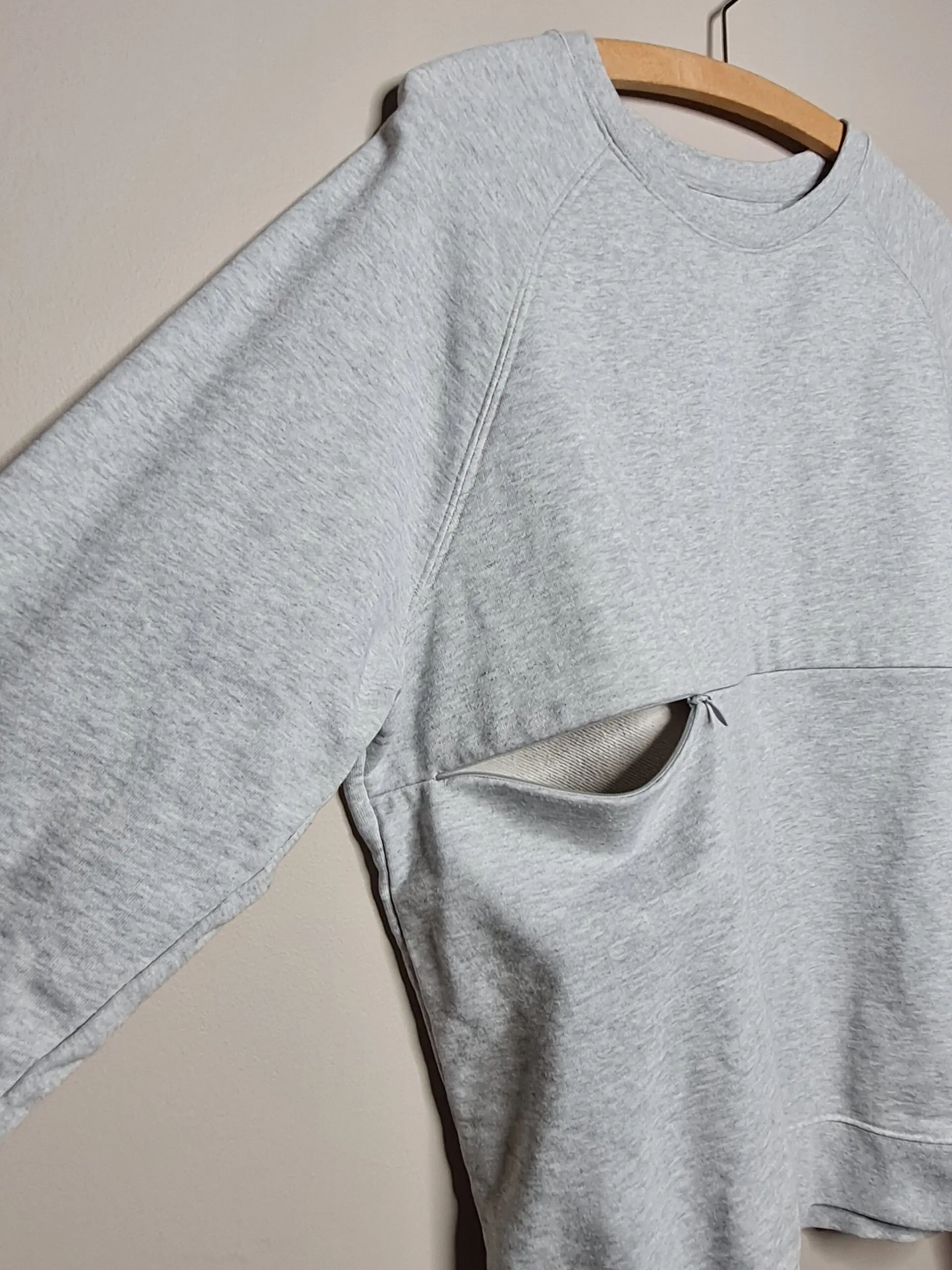 Bjróstagjafa-peysa - Image 3